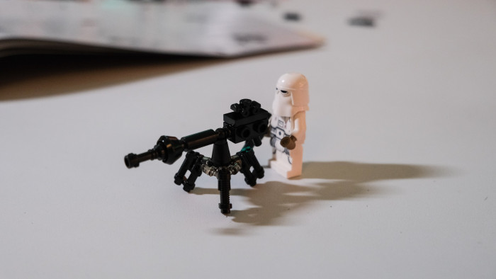 Vorsicht vor der E-Web-Laserkanone! (Bild: Oliver Nickel/Golem.de)